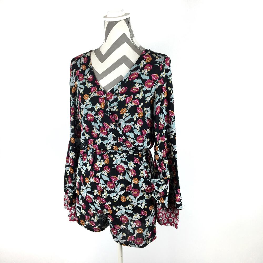 Xhilaration Floral romper with bell sleeves size small NWT